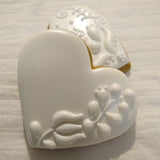 Hochzeit Herz mit weißer Glasur & weiße Tulpen Essbare Tischkarte, Platzkarte, Gastgeschenk. Personalisierbar mit Namen, Datum...