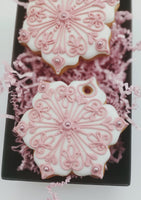 Weihnachtsgeschenk aus Lebkuchen im Geschenkkarton (11x18cm) von Festkeks -rosa
