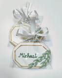 Namenskarte mit Zweigen und Blättern, weiß, gold, grün, 9 cm - Fest Keks : Lebkuchen & Kekse für alle festlichen Anlässe