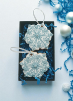 Weihnachtsgeschenk aus Lebkuchen im Geschenkkarton (11x18cm) von Festkeks - blau