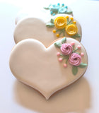 Hochzeitsherz, Tischkarte mit rosafarbenen Blumen, Personalisierbar. 10 cm - Fest Keks : Lebkuchen & Kekse für alle festlichen Anlässe