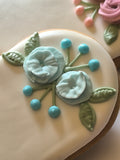 Hochzeitsherz, Tischkarte mit blauen Blumen, Personalisierbar. 10 cm - Fest Keks : Lebkuchen & Kekse für alle festlichen Anlässe
