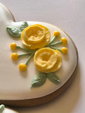 Hochzeitsherz, Tischkarte mit gelben Blumen, Personalisierbar. 10 cm - Fest Keks : Lebkuchen & Kekse für alle festlichen Anlässe